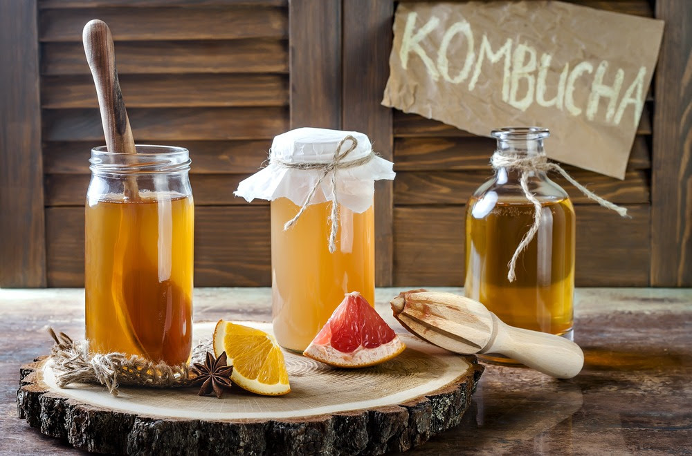 A Comprehensive Guide to Brewing Kombucha at Home (2025 Edition)
